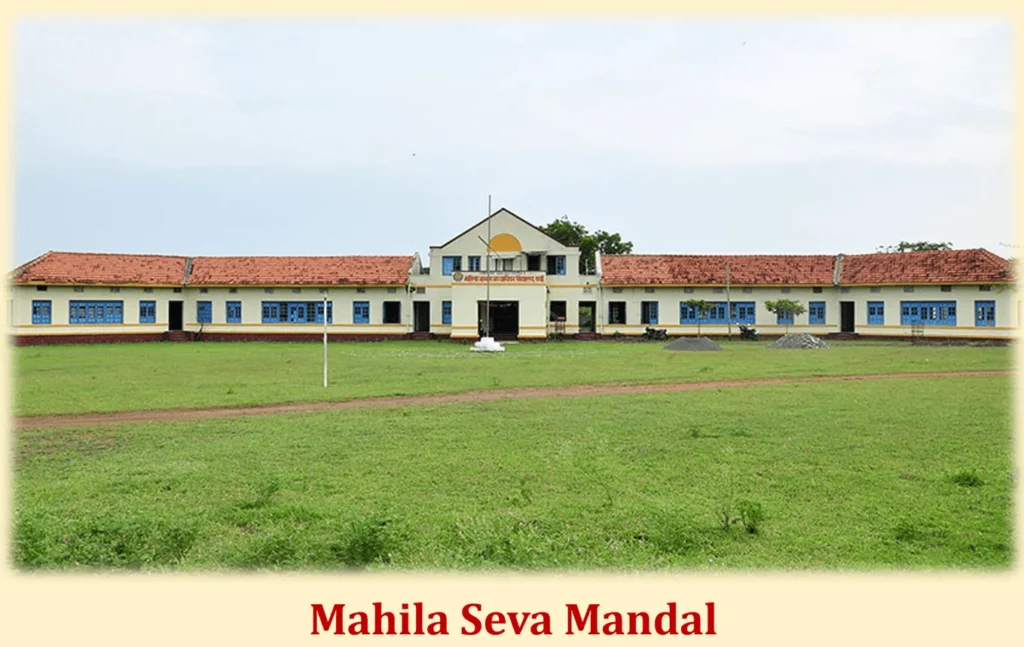 Savitribai Phule: A Voice for Women's Education and Social Reform 6 Mahila Seva Mandal